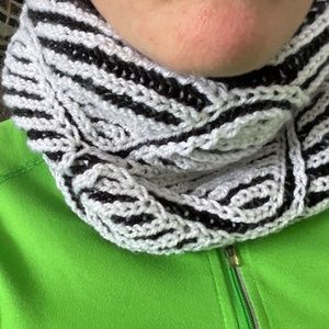 Women’s Cowl (neck warmer)